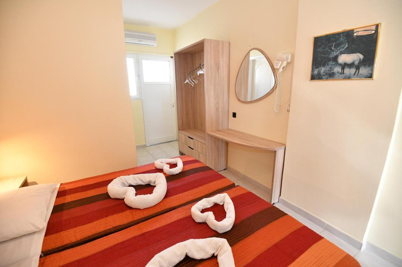 Iskas Apartments イアリソス エクステリア 写真
