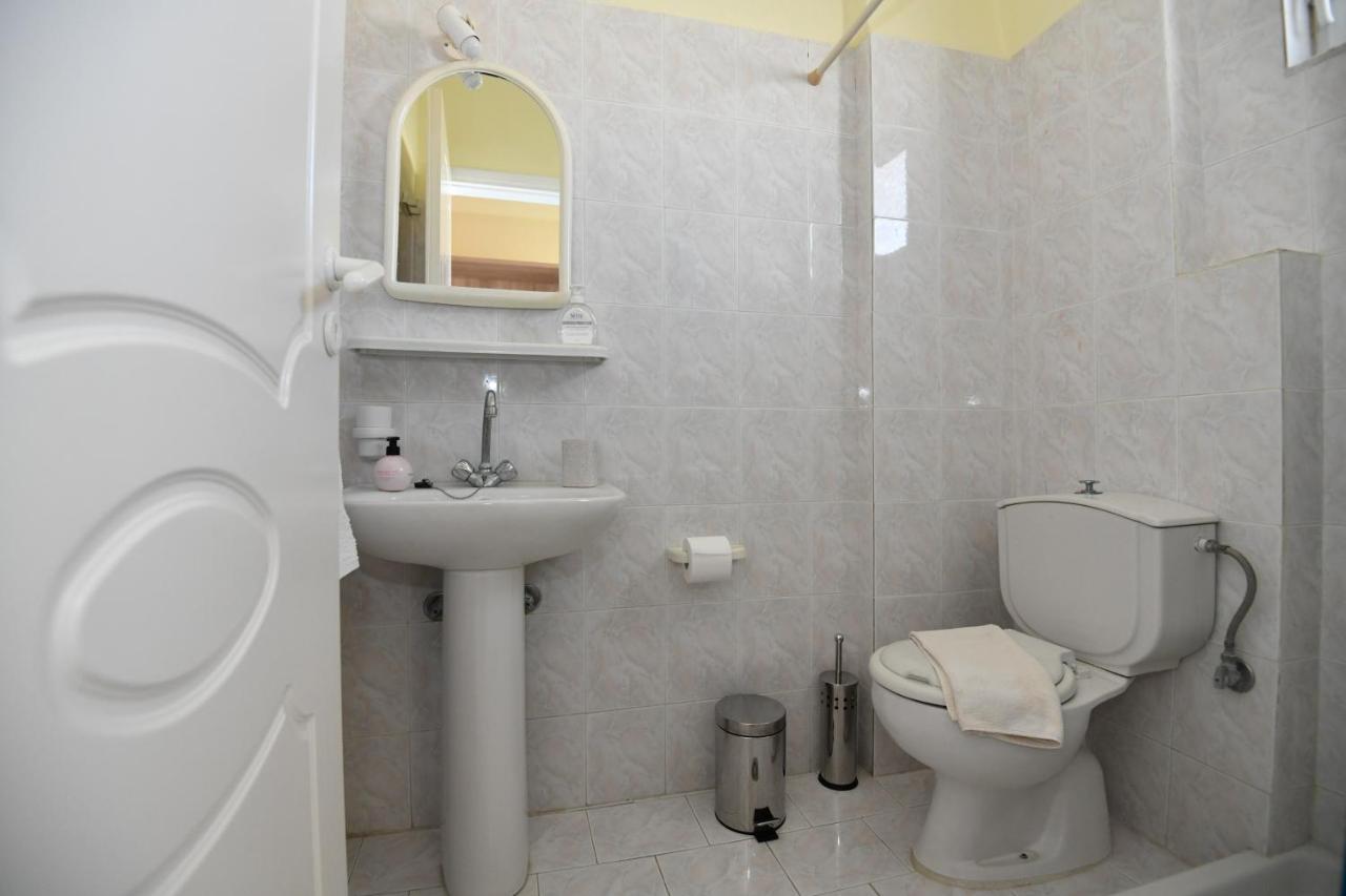 Iskas Apartments イアリソス エクステリア 写真