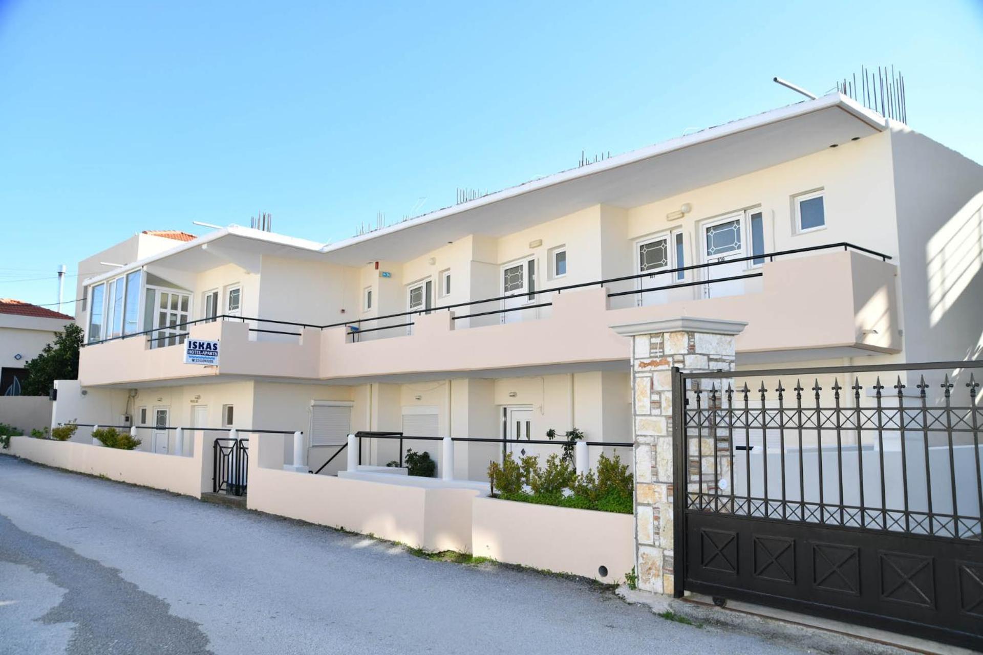 Iskas Apartments イアリソス エクステリア 写真